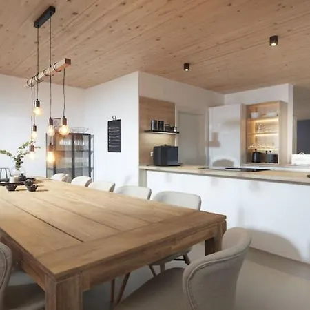 48 Apartment *